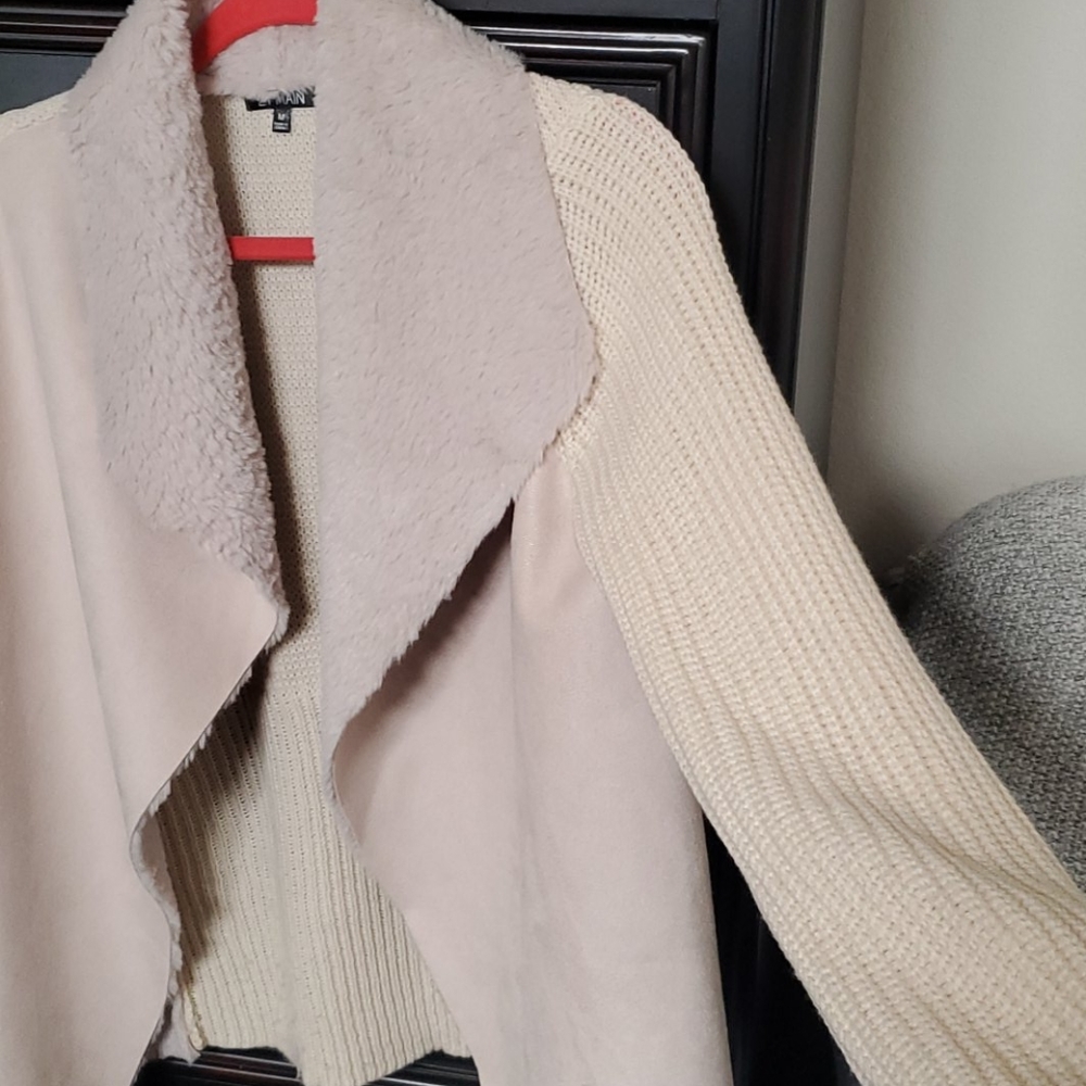 Cardigan - Picture 3 of 6